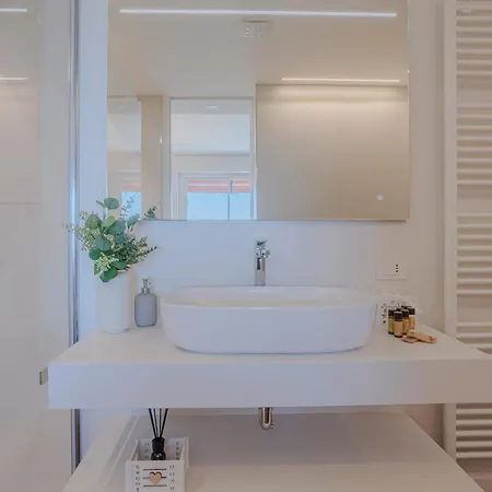 A Ca' Di Chiara E Fabio - Panoramica Maggiore Lägenhet Lesa